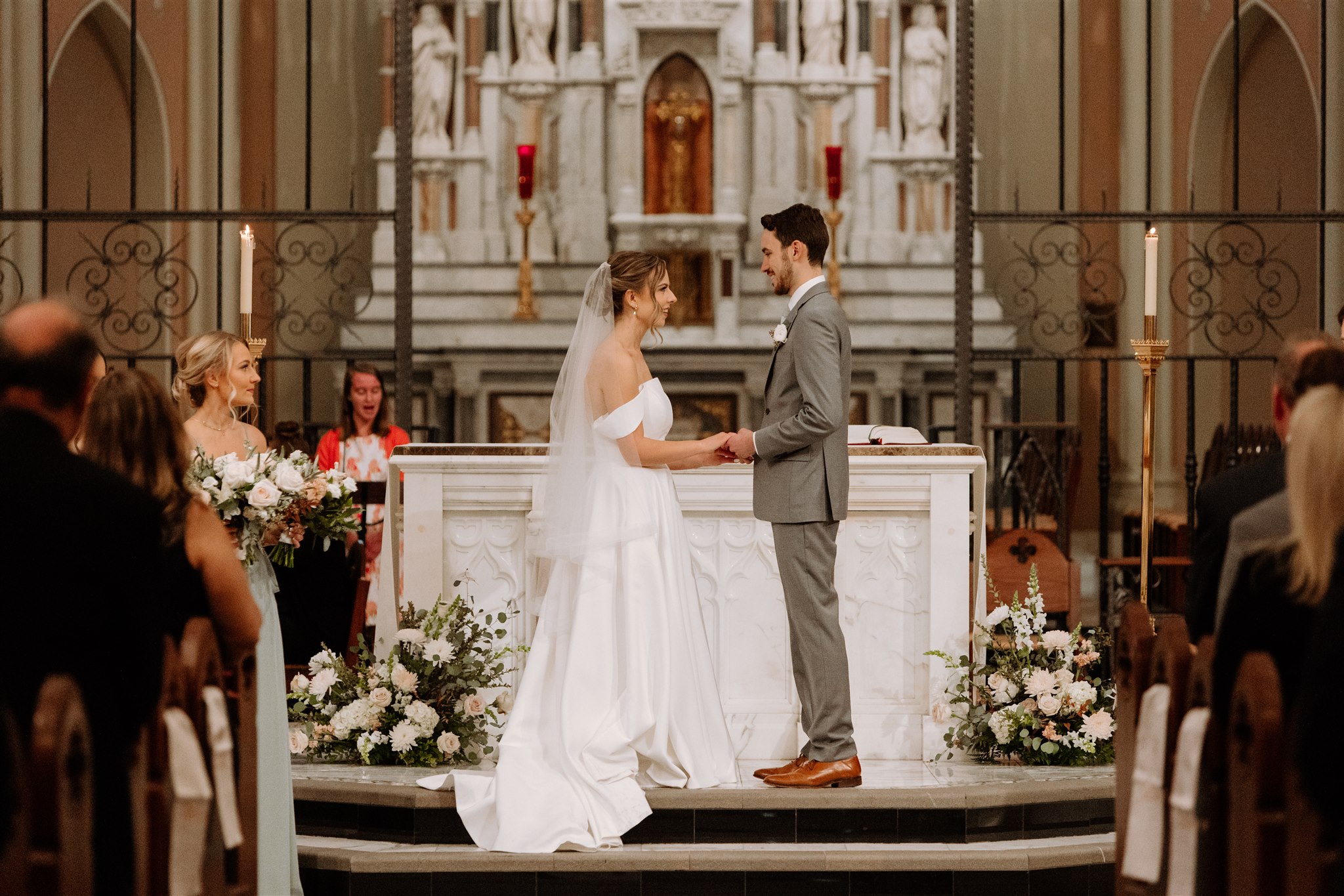 St John's Creighton wedding ceremony