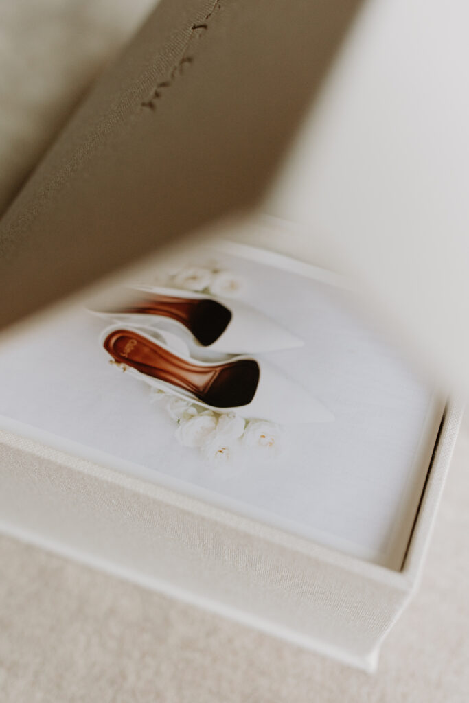 Custom linen wedding photo box for a luxury wedding album experience
